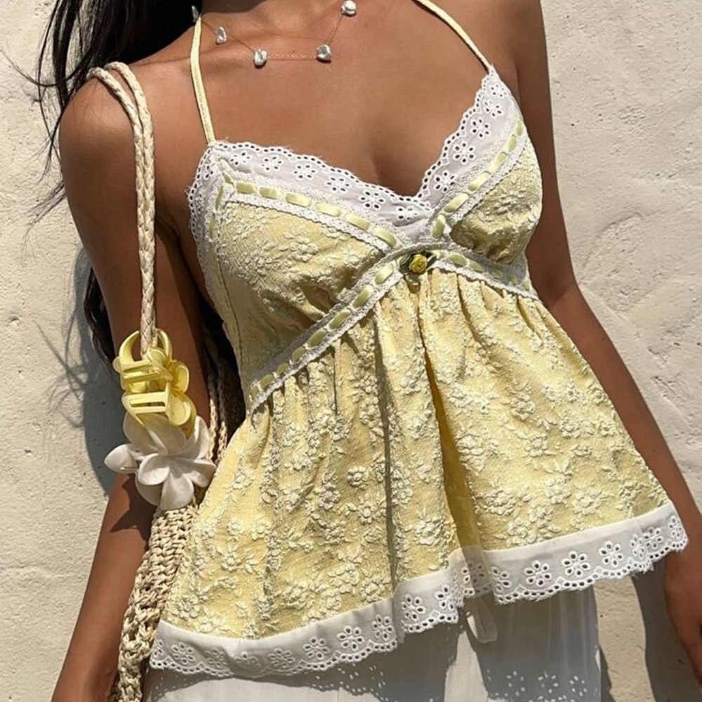 Sunnyshic Women's Cute Lace Trim Backless Halter Top